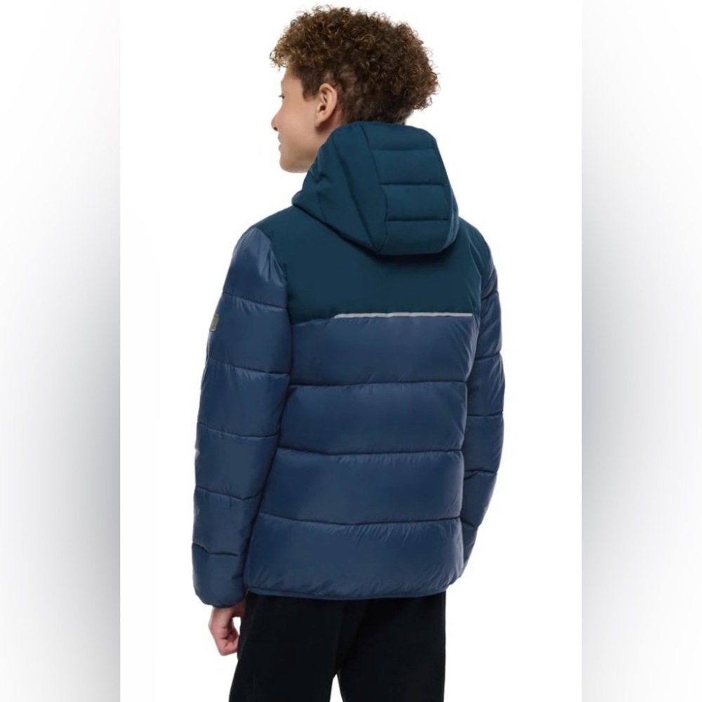 Lolë Boys Outdoor Puffer Jacket Size 10/12 - Picture 2 of 8